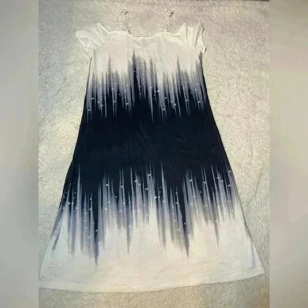 Tie dye maxi dress.